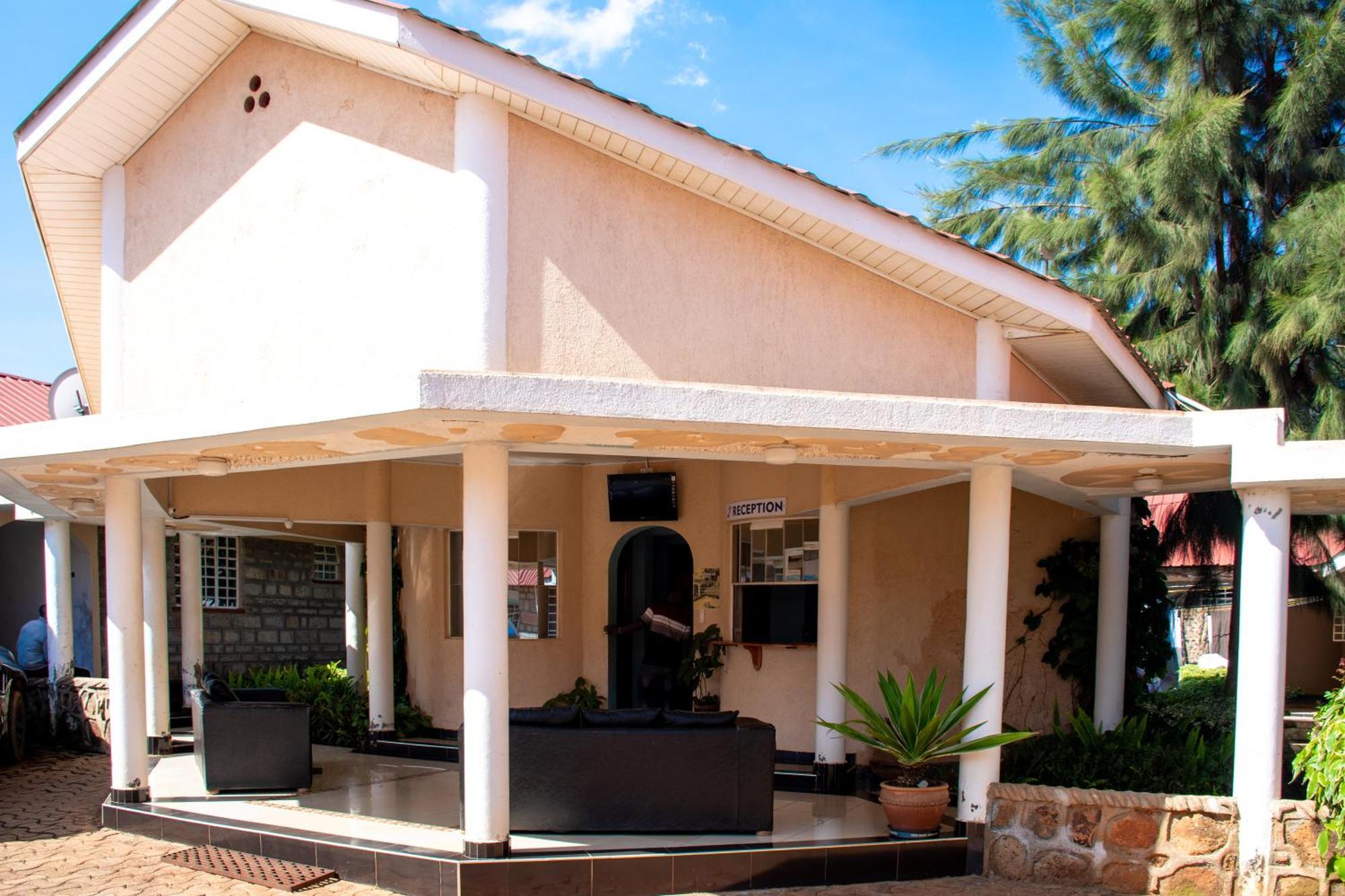 Super Break Hotel Kitale Exterior foto